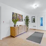 Dom wakacyjny In With Kitchen