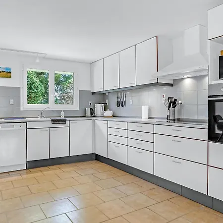 Prázdninový dům In With Kitchen *