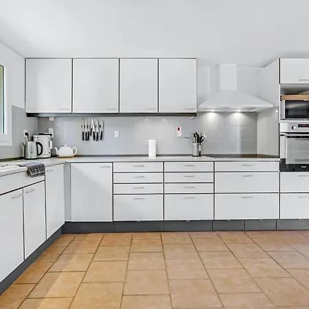 In With Kitchen